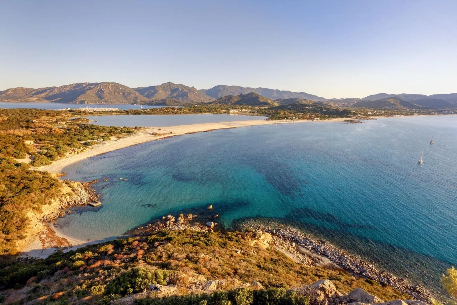 Fly-drive Sardinië Couleur Locale