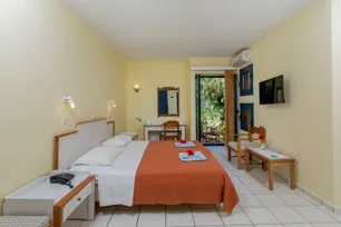 Dessole Dolphin Bay Resort