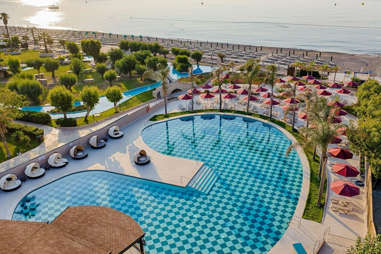Esperos Palace