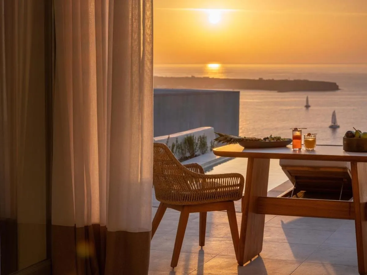 Santo Mine Oia Suites - Oia- Unwind Sunset zeezicht