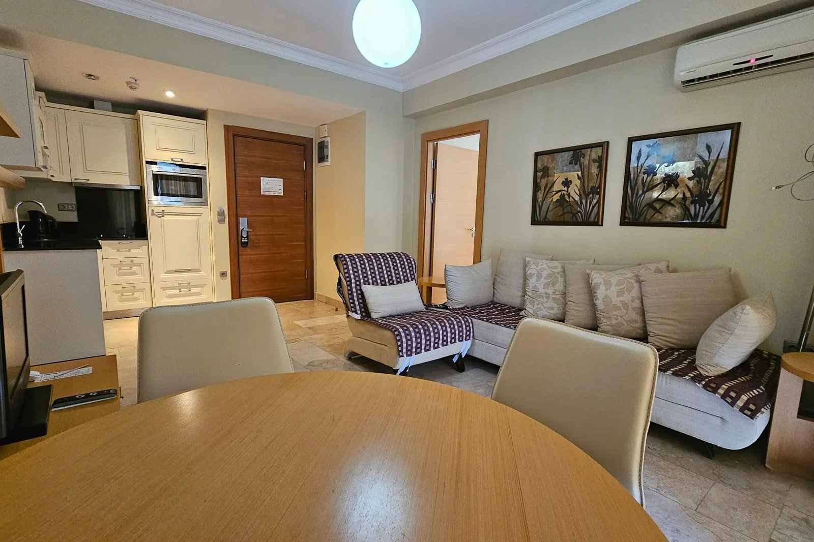 Gold City Hotel