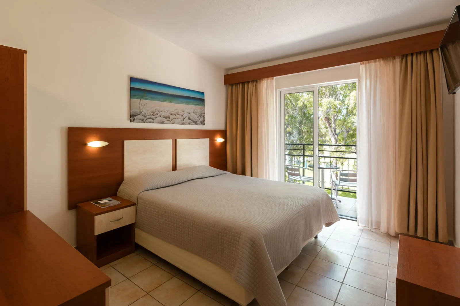 Canvas by Mitsis Messonghi