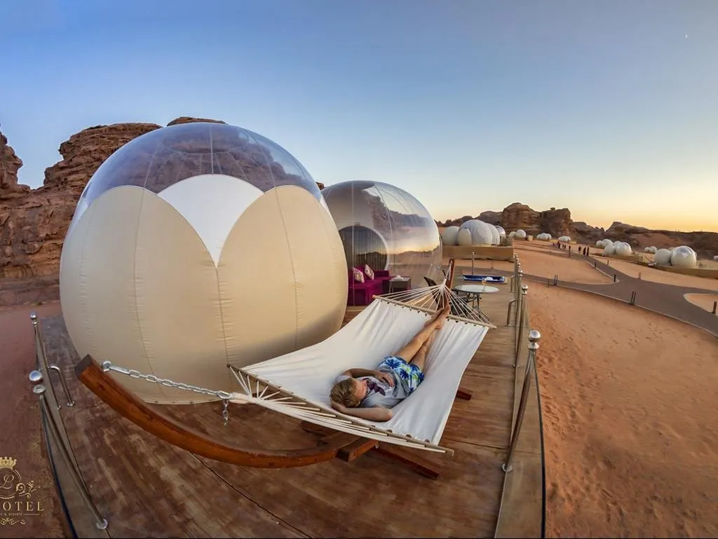 Wadi Rum Bubble Luxotel hangmat op het terras - Wadi Rum