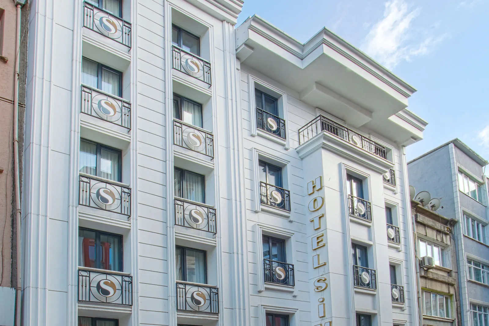 Sim Hotel