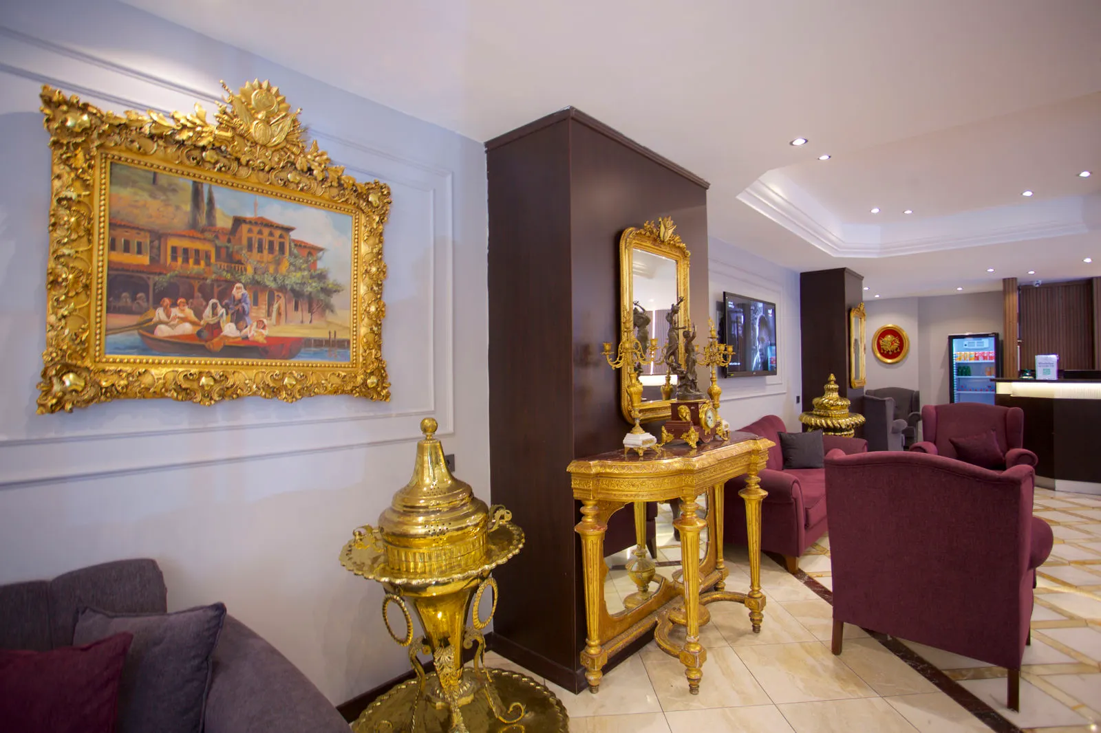 Grand Ant Hotel