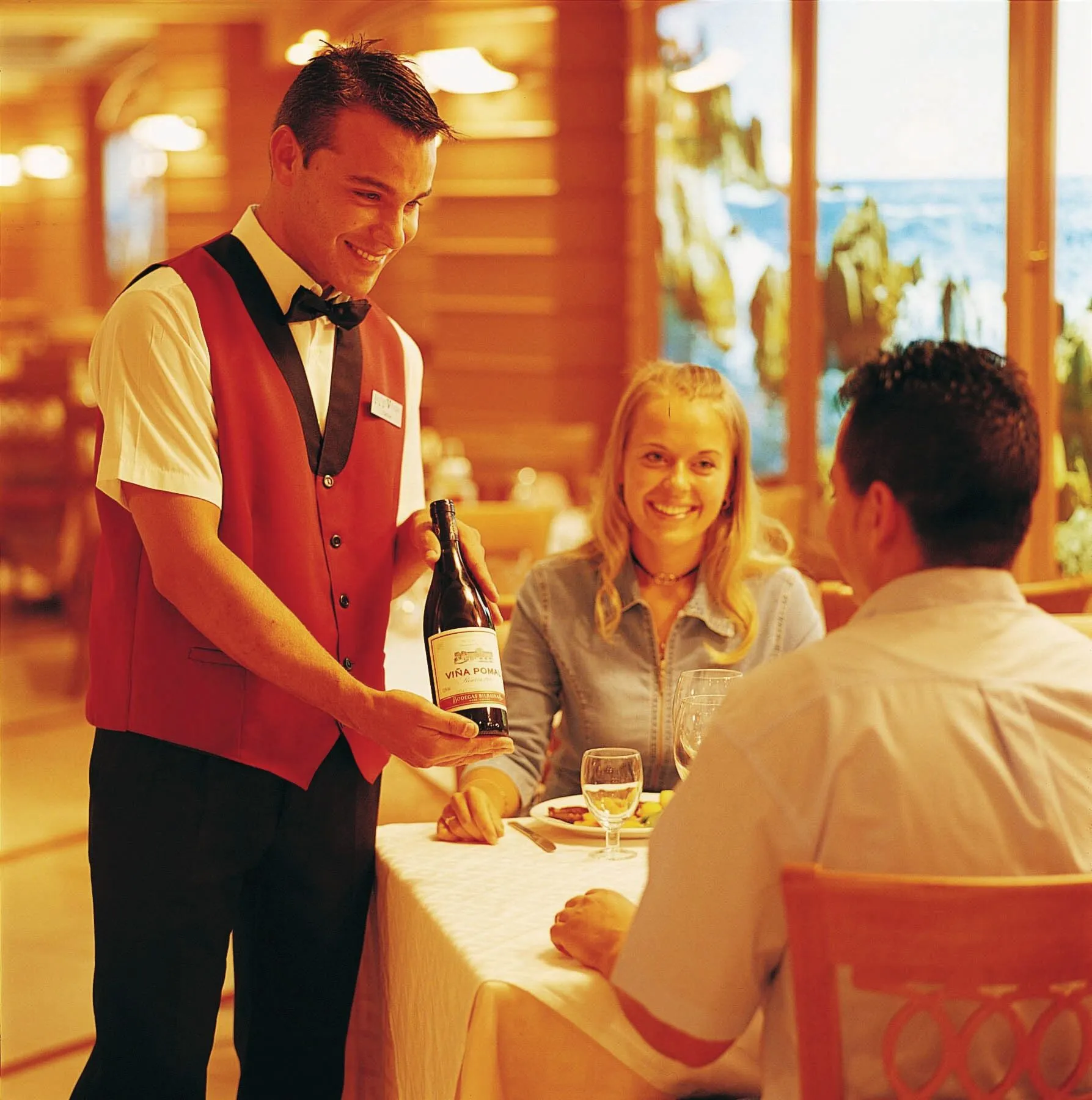 ober in restaurant