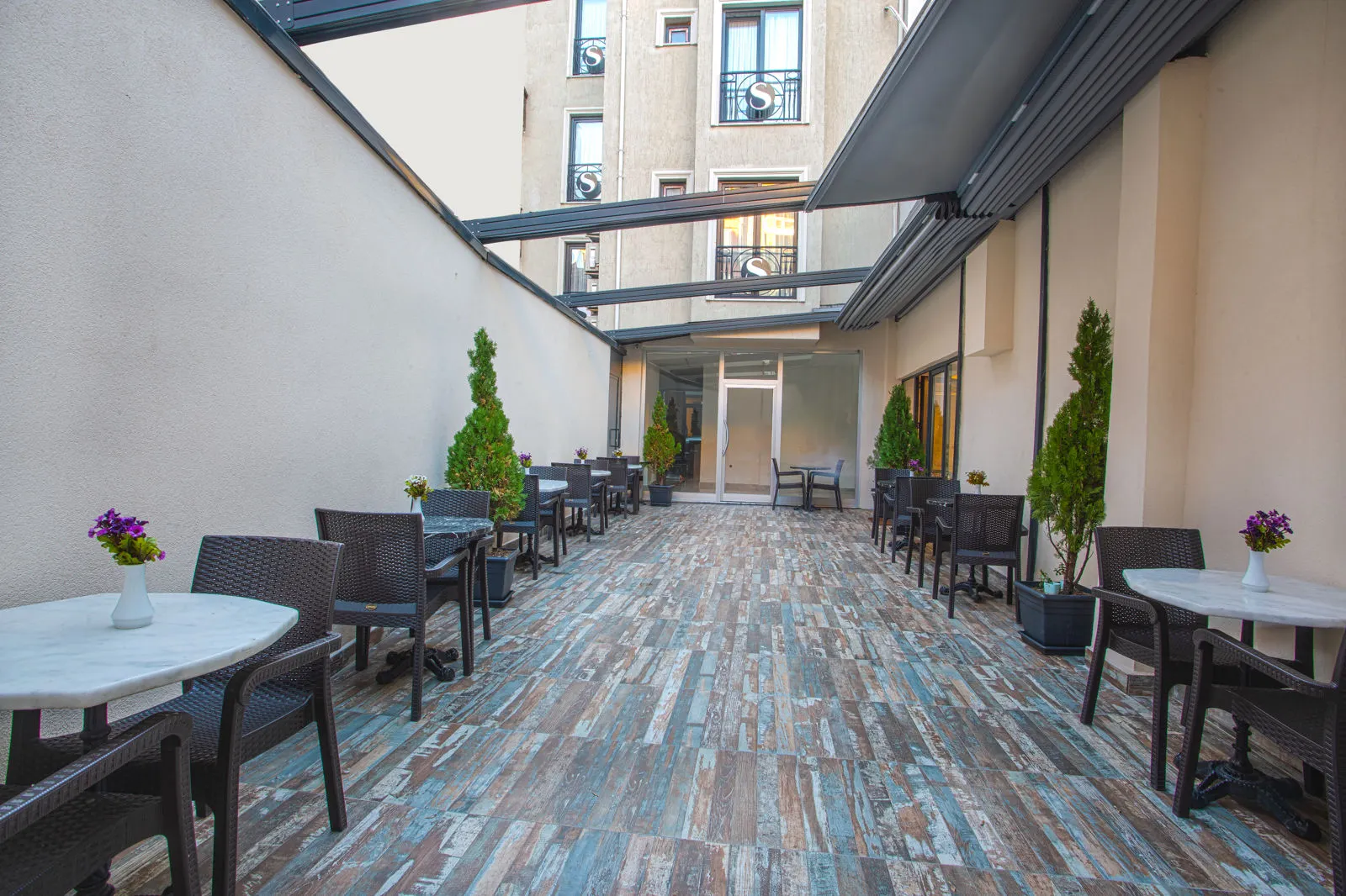 Sim Hotel